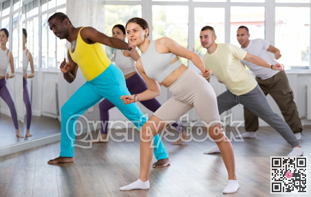 Group of people dancing modern dances