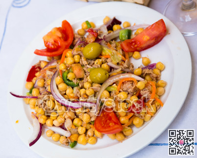 Empedrado garbanzo salad
