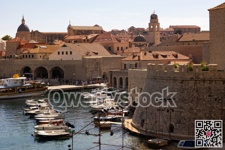 Picturesque view of Dubrovnik and port