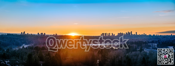 Panoramic view of urban sityscape on sunset hour